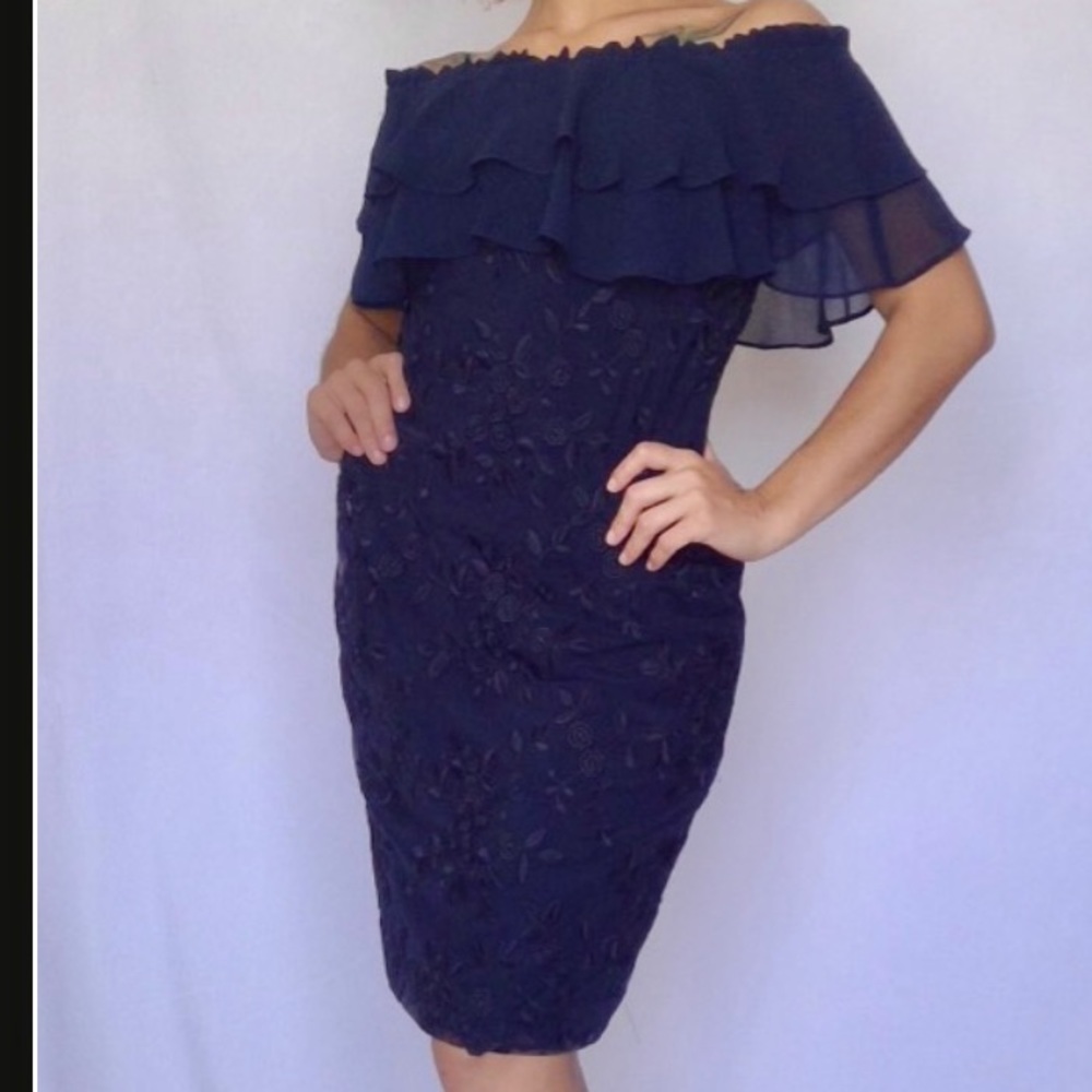 Ralph Lauren Dark blue off shoulders dress!